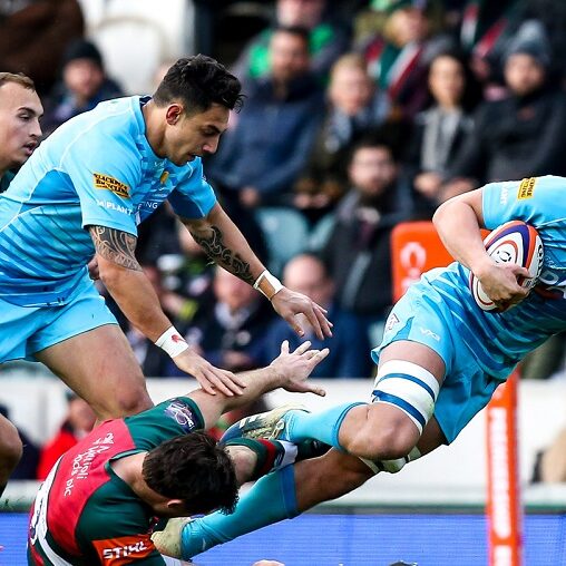 Ted Hill of Worcester Warriors is tackled - Mandatory by-line: Robbie Stephenson/JMP - 03/11/2018 - RUGBY - Welford Road Stadium - Leicester, England - Leicester Tigers v Worcester Warriors - Gallagher Premiership Rugby